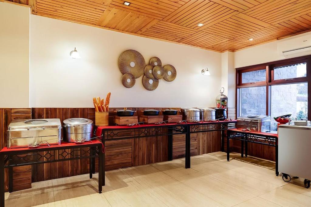 Sobralia Casino Resort & Spa Namchi Екстериор снимка